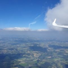 Flugwegposition um 14:37:01: Aufgenommen in der Nähe von Rottal-Inn, Deutschland in 2118 Meter